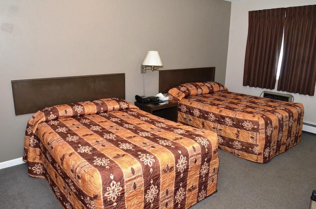 Blue Bell Inn Fort Nelson Bilik gambar