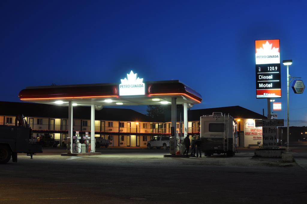 Blue Bell Inn Fort Nelson Luaran gambar